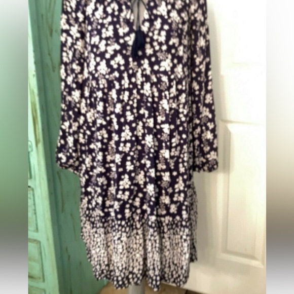 Old Navy Long Sleeved Empire Style Navy and White Floral Dress - Picture 9 of 9